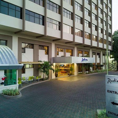 Radisson Hotel Santo Domingo Buitenkant foto